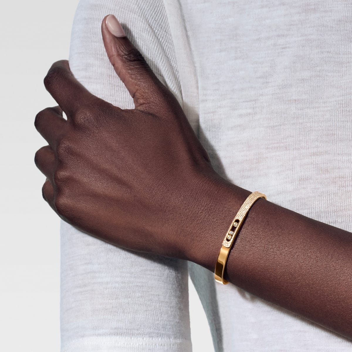 Bracelet For Her Yellow Gold Diamond Move Noa half pavé bracelet, small model 10093-YG