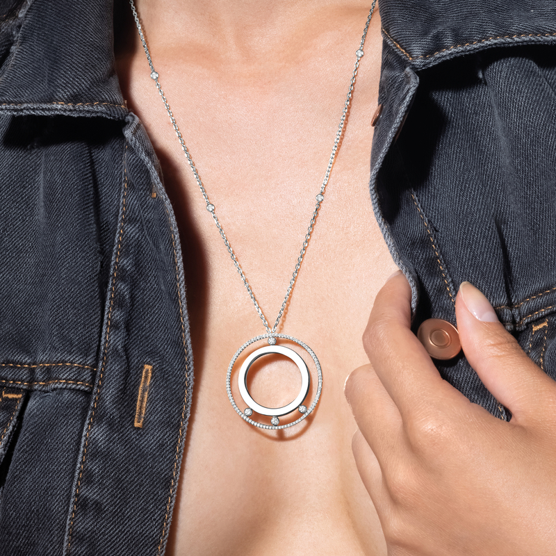 قلادة طويلة Move Romane