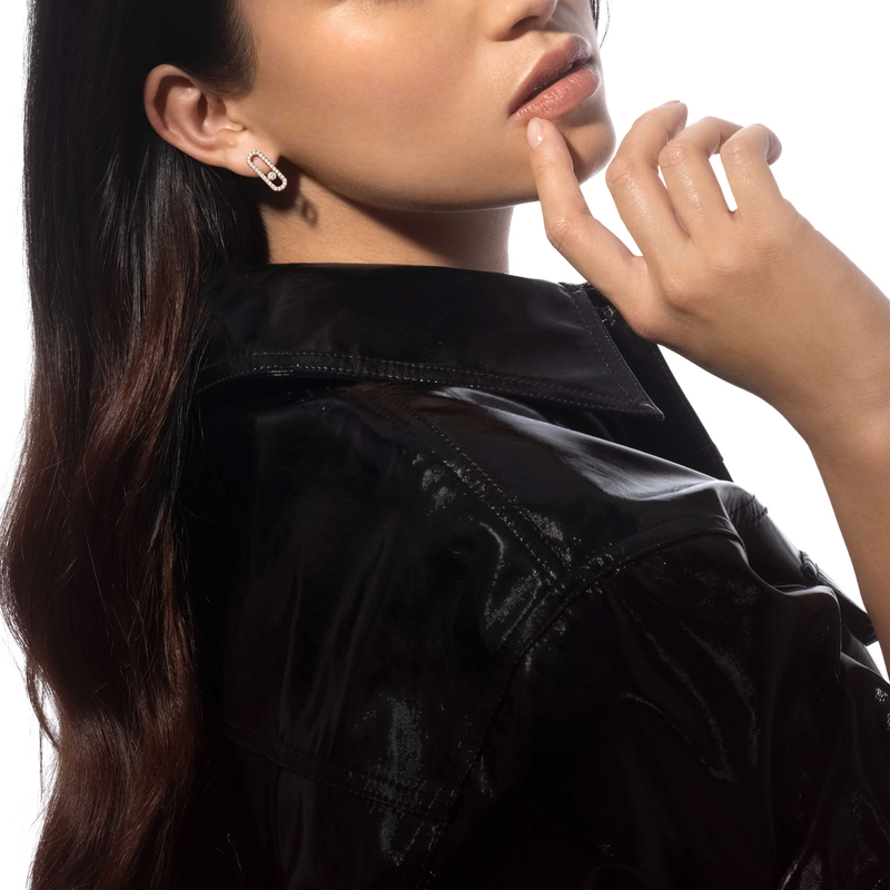 قرط Move Uno المفرد المرصوف للأذن اليُمنى