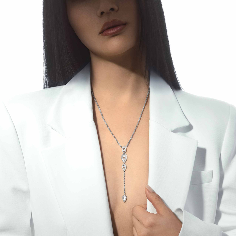 Fiery tie necklace