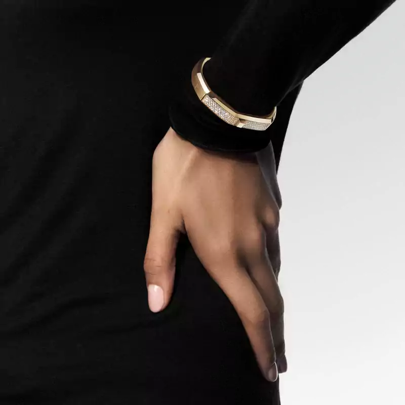 Moderniste pavé bracelet large