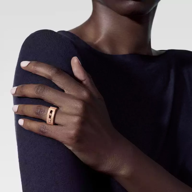 Move Noa chiseled ring, large model
