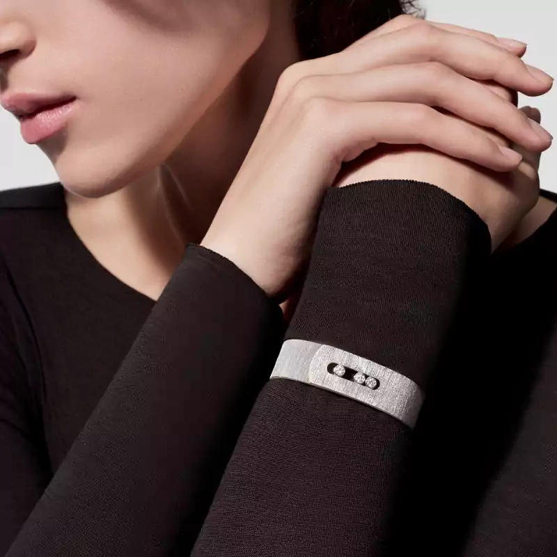 Move Noa chiseled cuff bracelet
