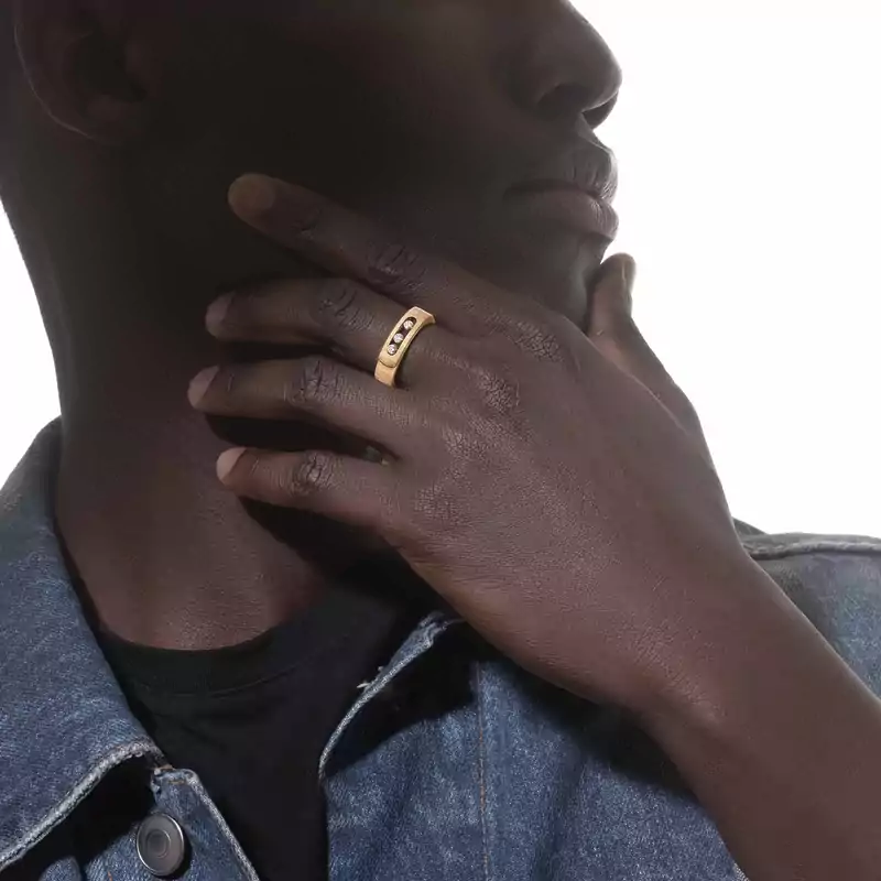 Move Noa Ciselé Yellow Gold Mixed Diamond Ring 14482-YG