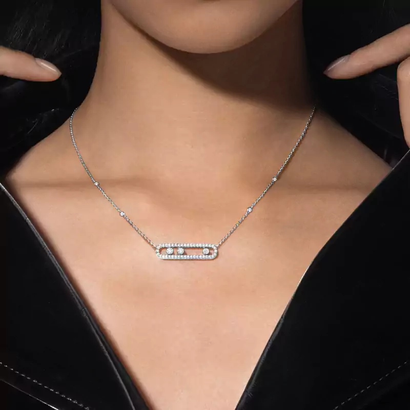 Move pavé necklace