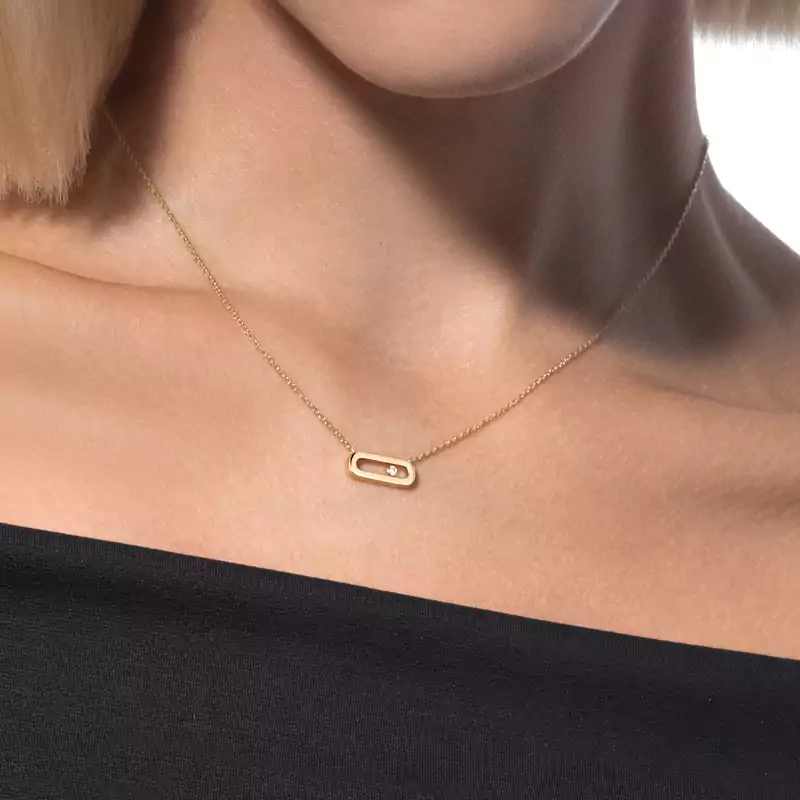 Move Uno necklace