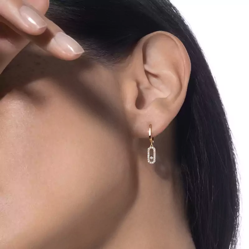 Move Uno single hoop earring