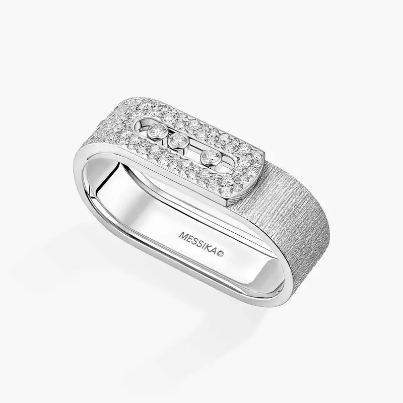 Move Noa two-finger chiseled ring