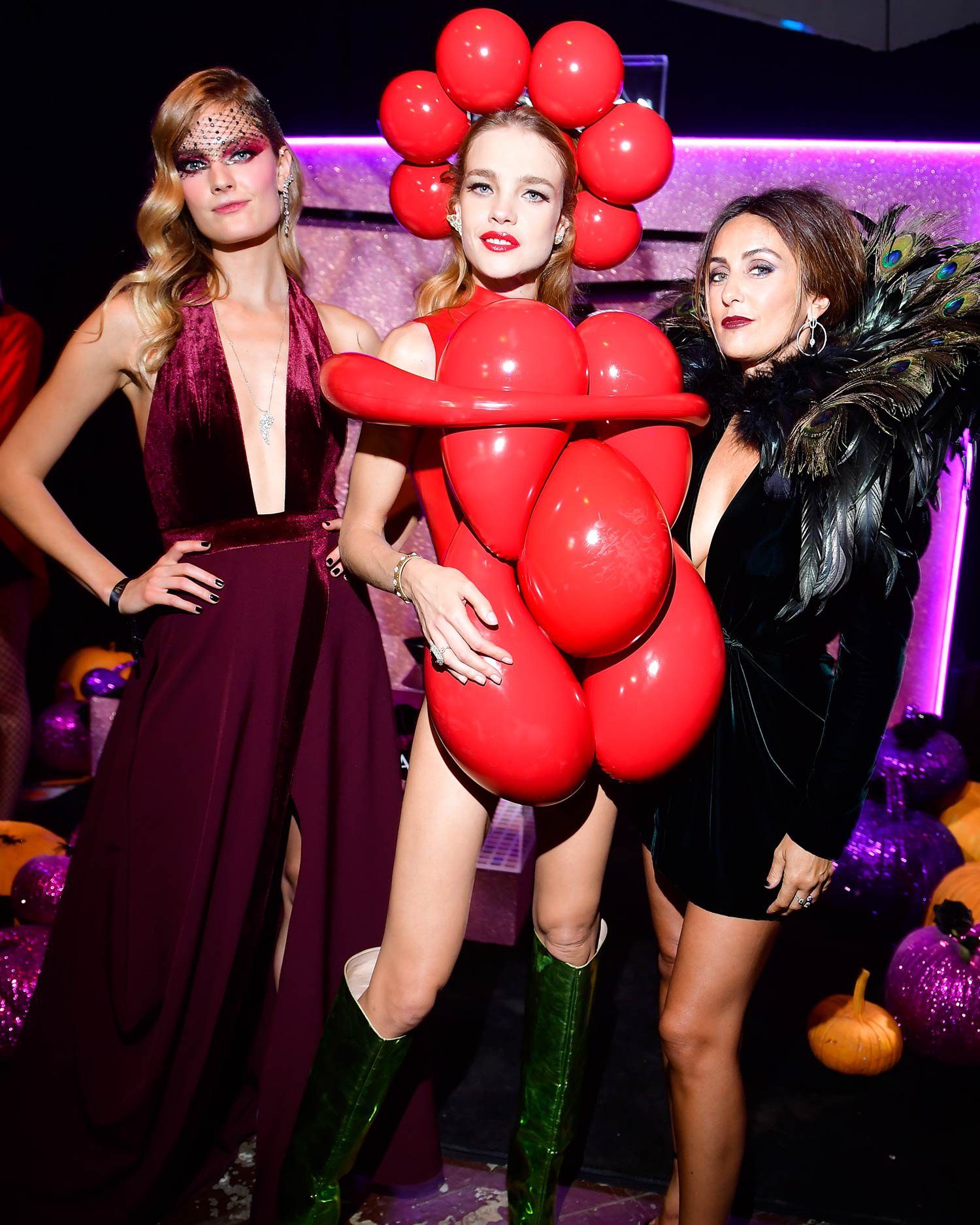 London'S Glamorous Charity Event For Naked Heart - g0zwgbt