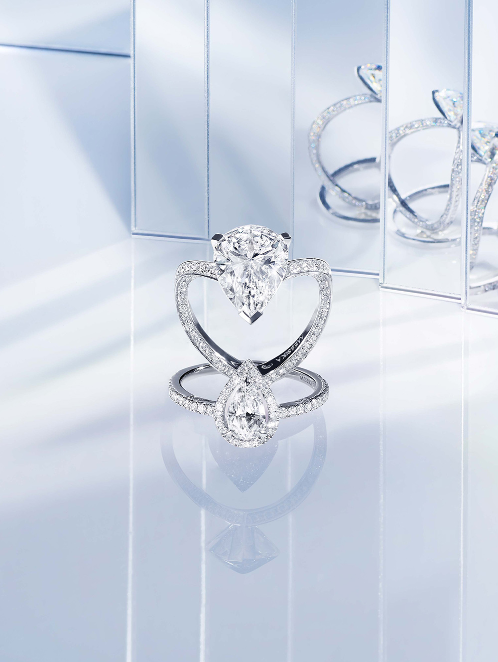 Diamond solitaires rings - Messika engagement rings collection